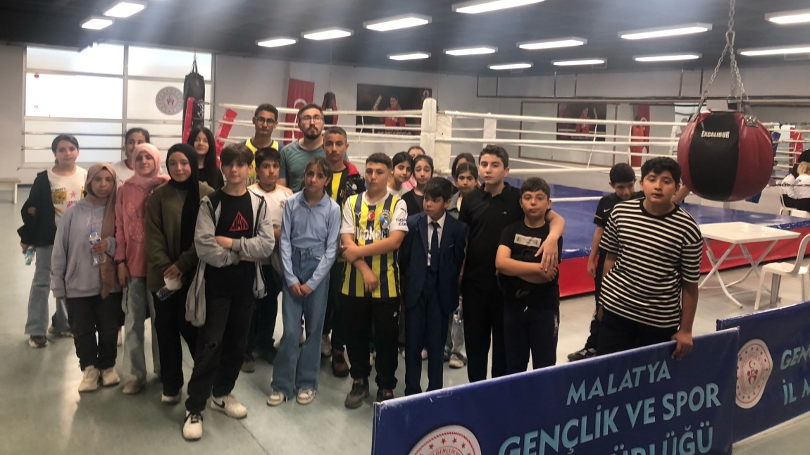 KAPALI SPOR SALON GEZİSİ