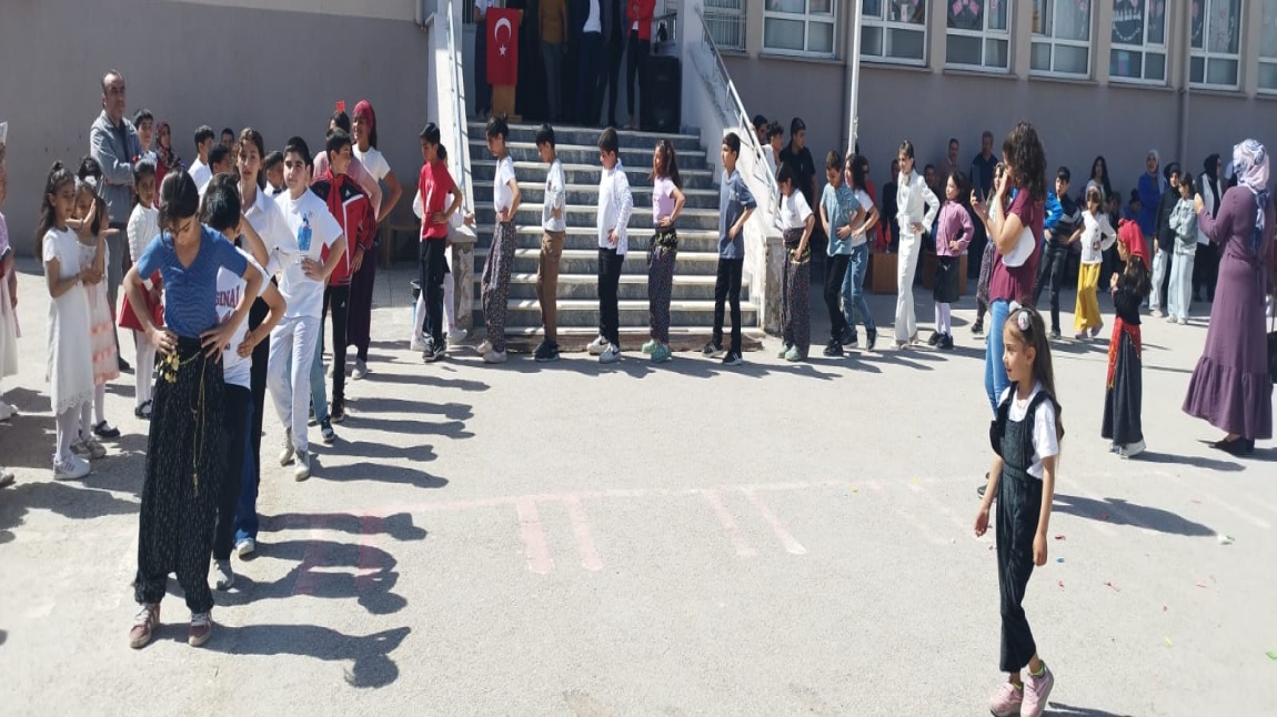 23 NİSAN BAYRAMI KUTLAMA ETKİNLİKLERİ